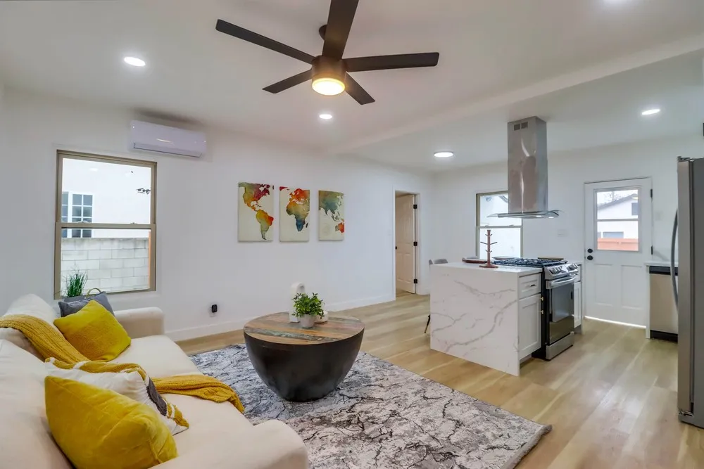 Main Home Living And Kitchen Chula Vista